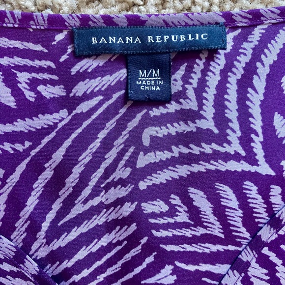 Banana Republic Purple Printed 100% Silk Blouse - Picture 5 of 7